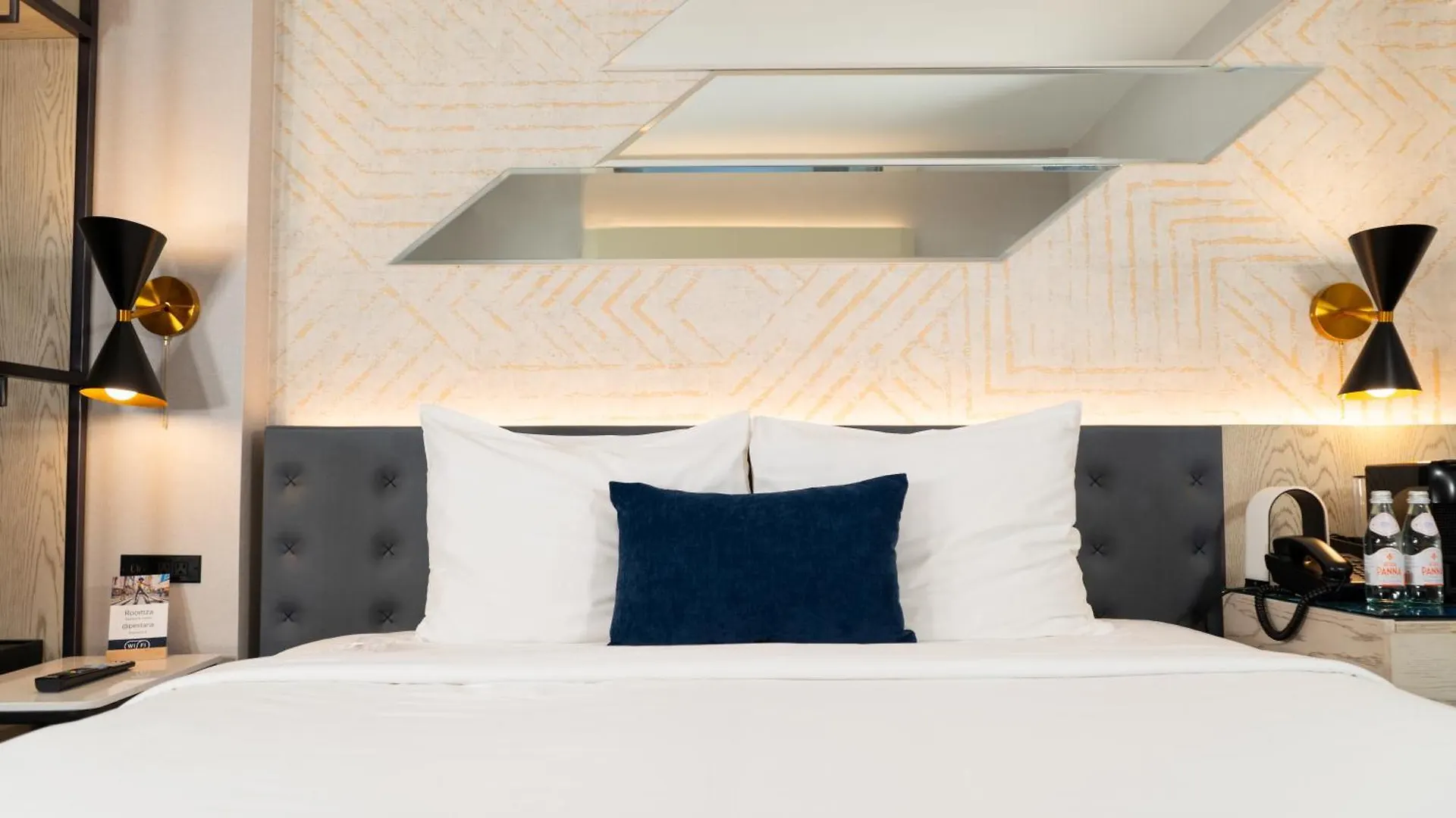 Roomza Times Square At Pestana Cr7 New York