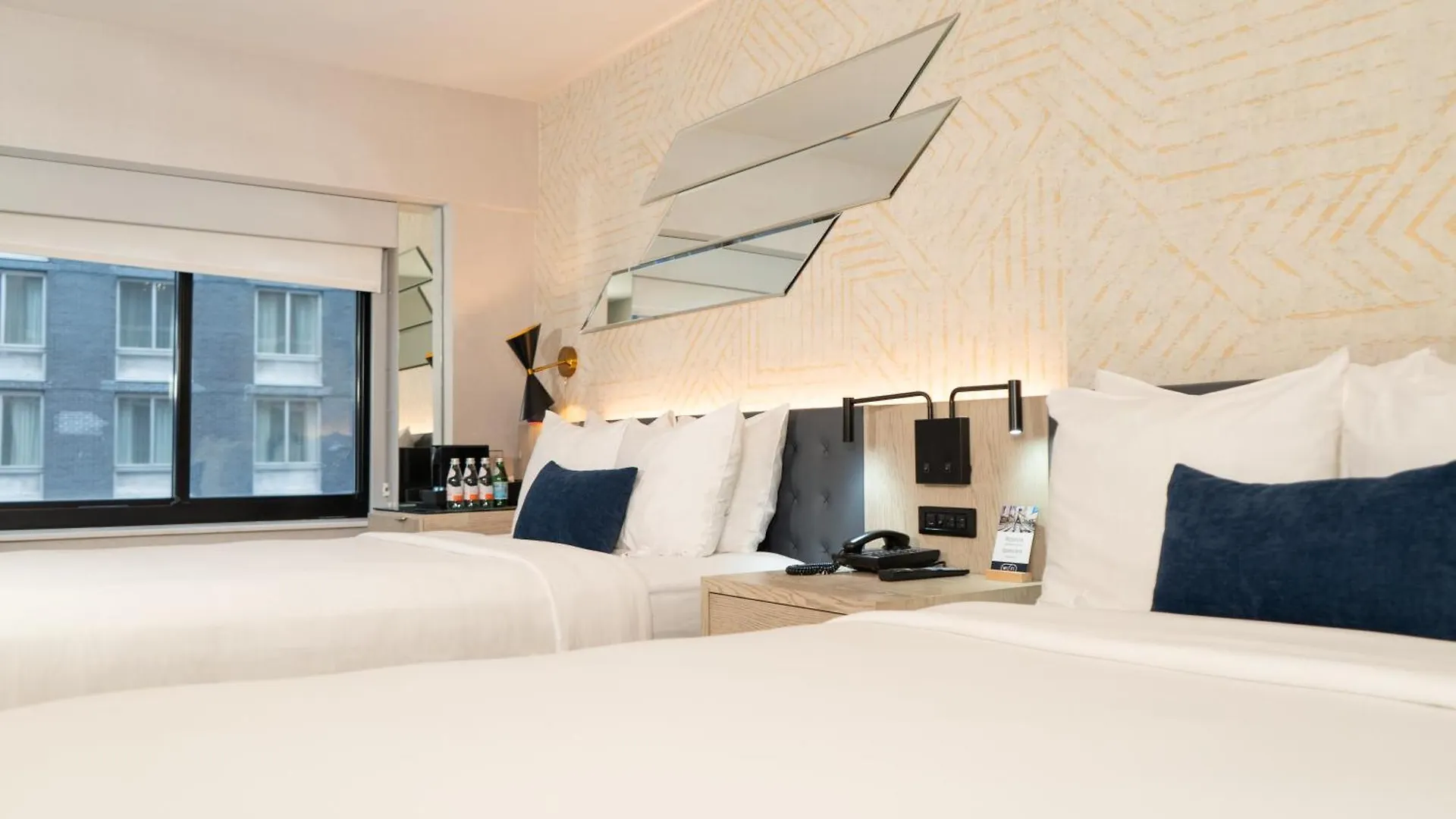 Roomza Times Square At Pestana Cr7 New York