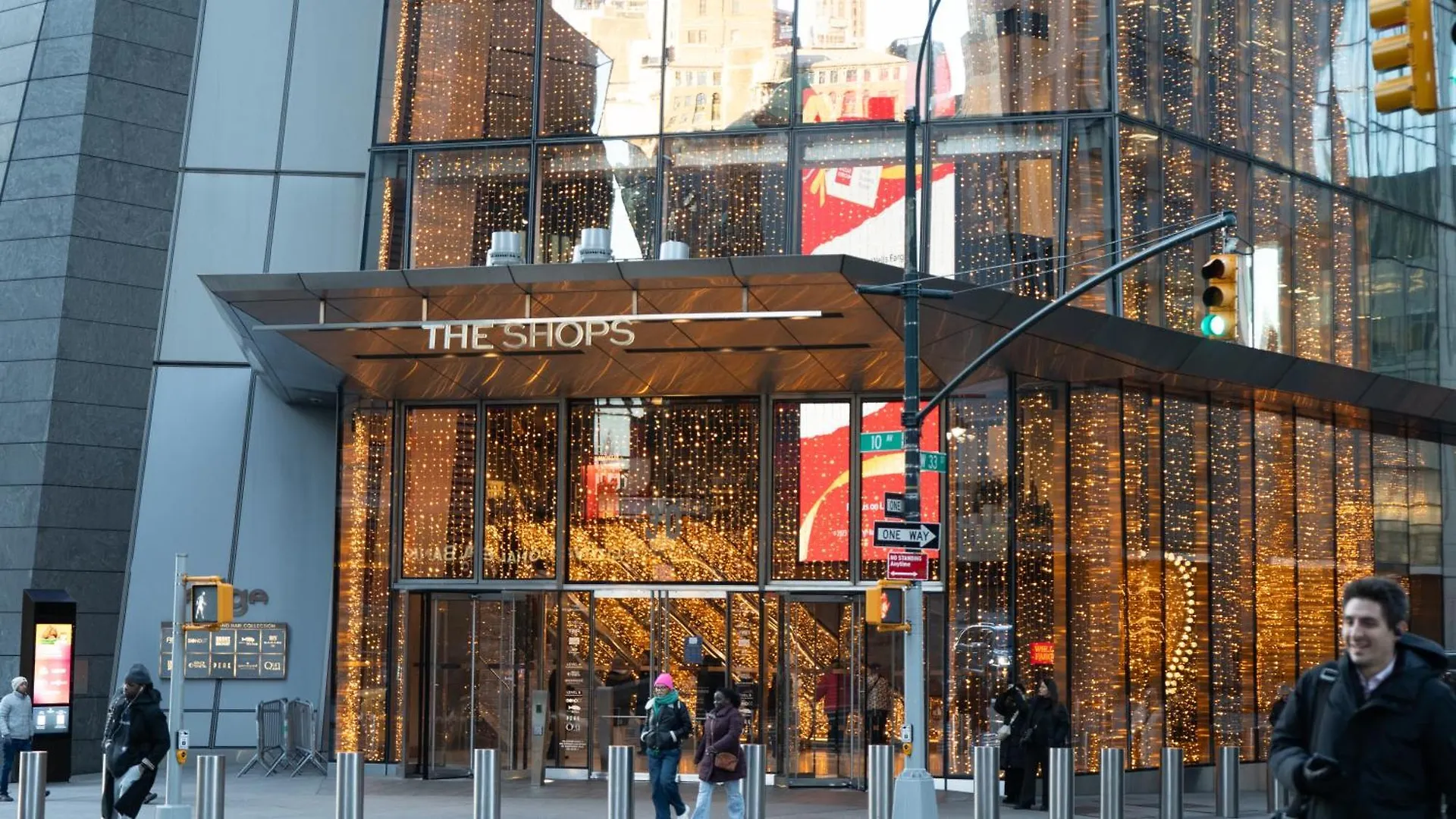 Roomza Times Square At Pestana Cr7 New York United States